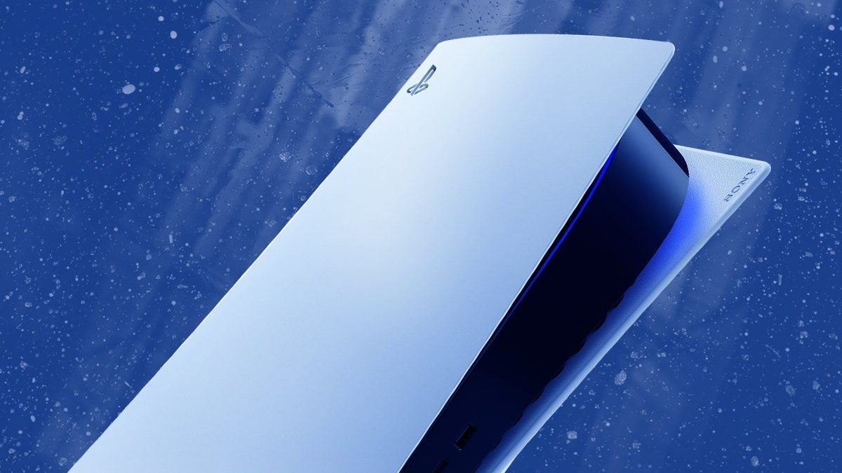 Consola PlayStation 5 y control, ilustrando el nuevo reescalado QSSR